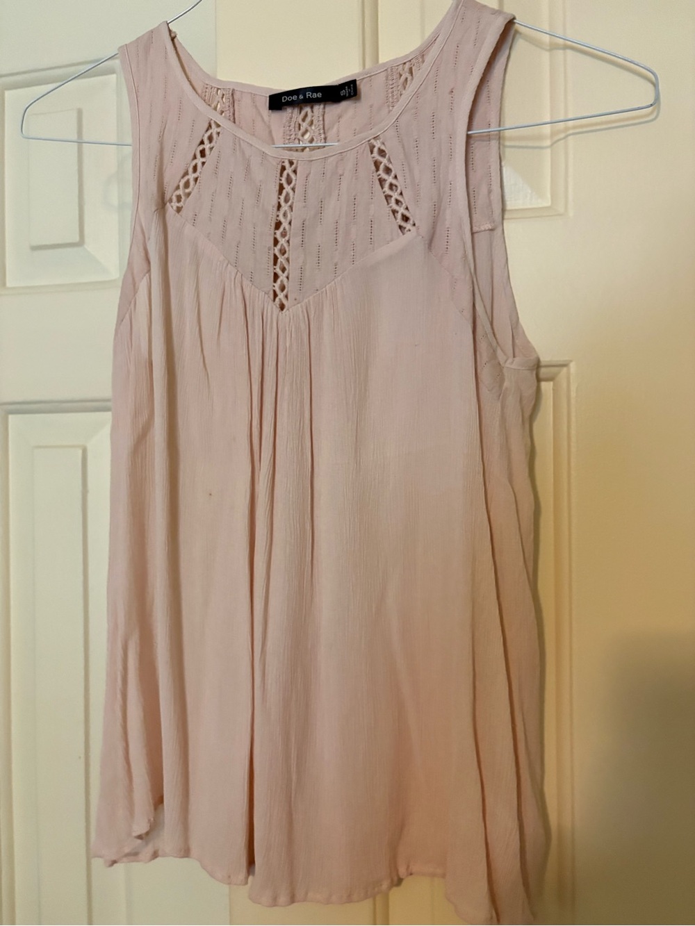 Doe & Rae Sleeveless Lace-Trim Tank Top — Blush Pink